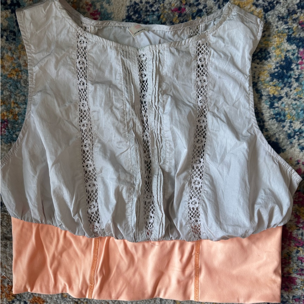 Free people gray crop top Sz M Lacey detail